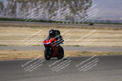 media/Jun-16-2024-Lets Ride (Sun) [[4ae6dd1f02]]/Group B/Grid and Front Straight/